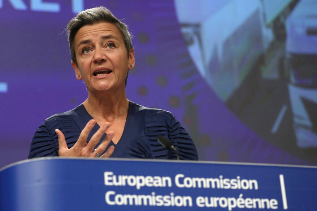 La Unión Europea presiona a Apple