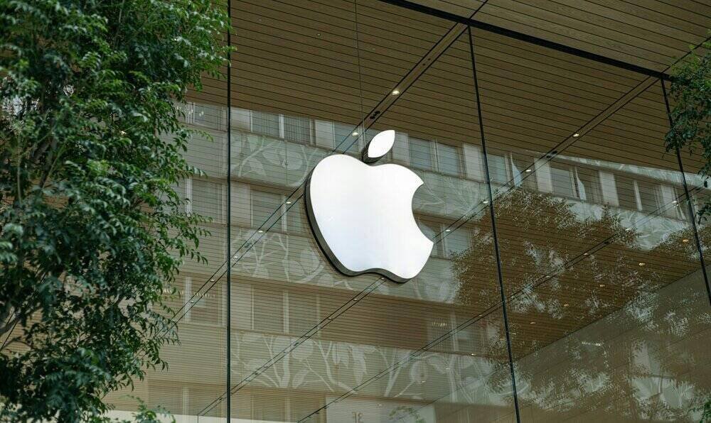 La Unión Europea presiona a Apple
